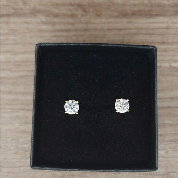 Gold 0.5 Carat Moissanite 925 Silver Sterling Stud Earrings - Picture 6 of 10